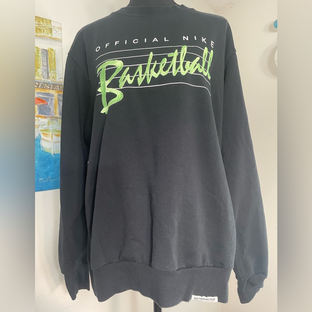 Nike crewneck sweatshirt